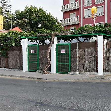 סאוטה Apartamentos Playa Benitez מראה חיצוני תמונה